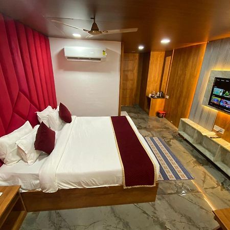 Rich Grand Hotel Агра Екстер'єр фото