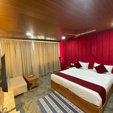 Rich Grand Hotel Агра Екстер'єр фото