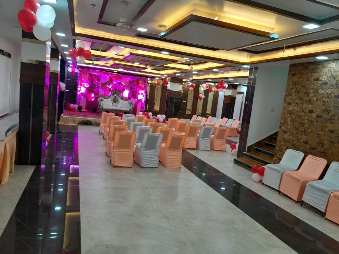 Rich Grand Hotel Агра Екстер'єр фото
