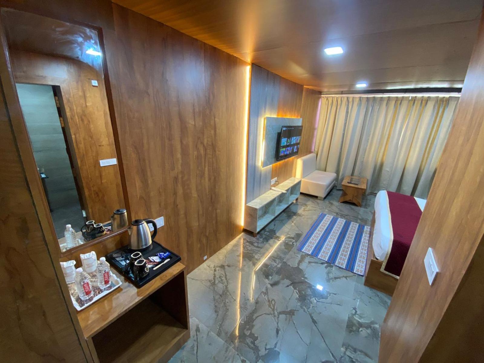 Rich Grand Hotel Агра Екстер'єр фото