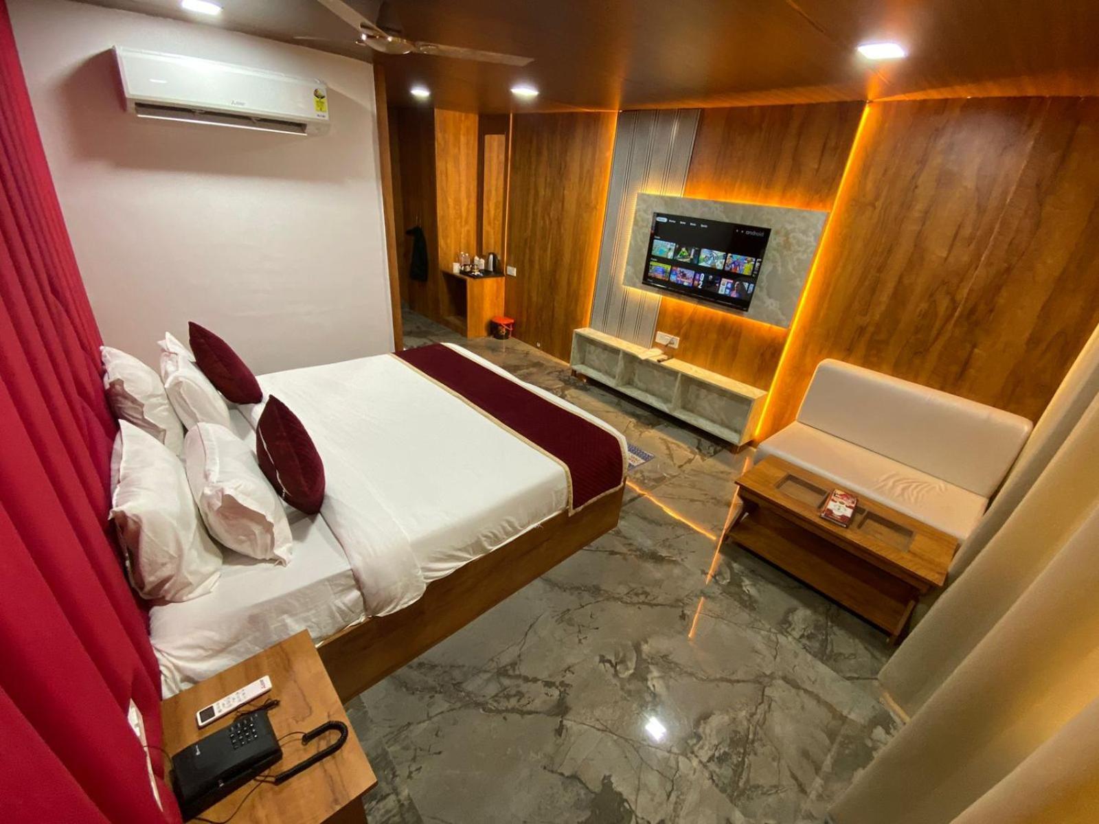 Rich Grand Hotel Агра Екстер'єр фото